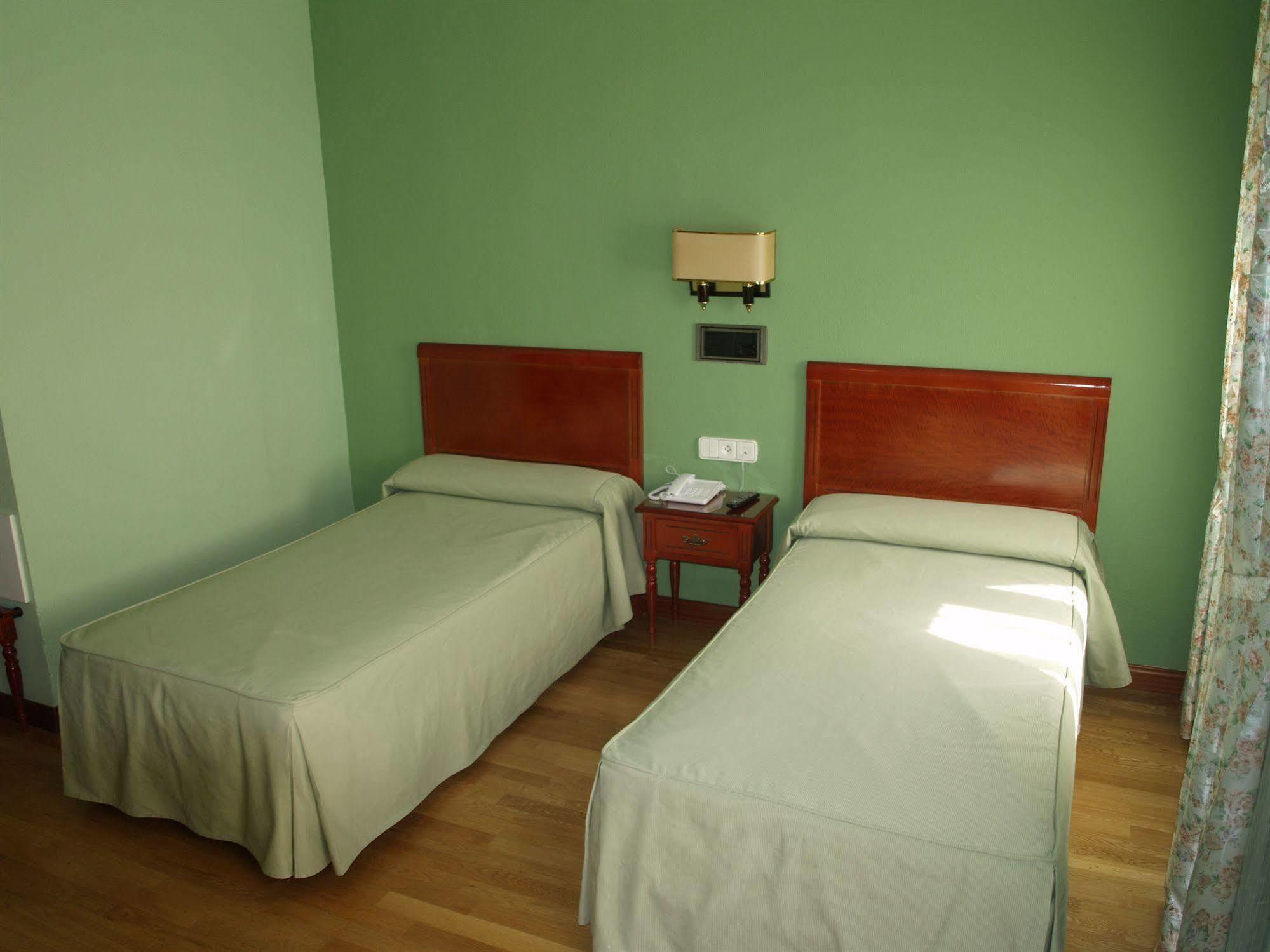 Hotel Serit Jerez de la Frontera Exterior photo